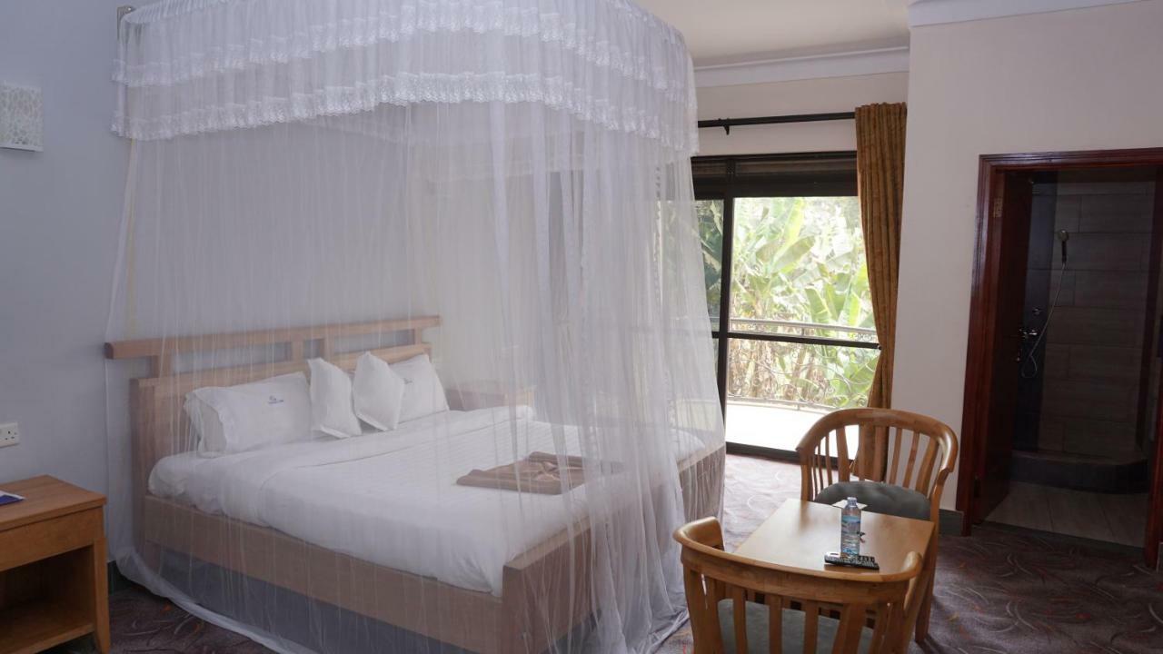 Cepha'S Inn Kabale المظهر الخارجي الصورة